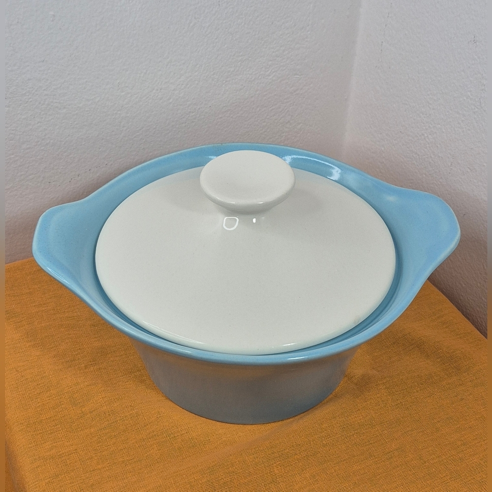 Cameron Clay Scandia Oven Proof Covered Casserole Dish Light Blue 1 qt MCM - Picture 12 of 12